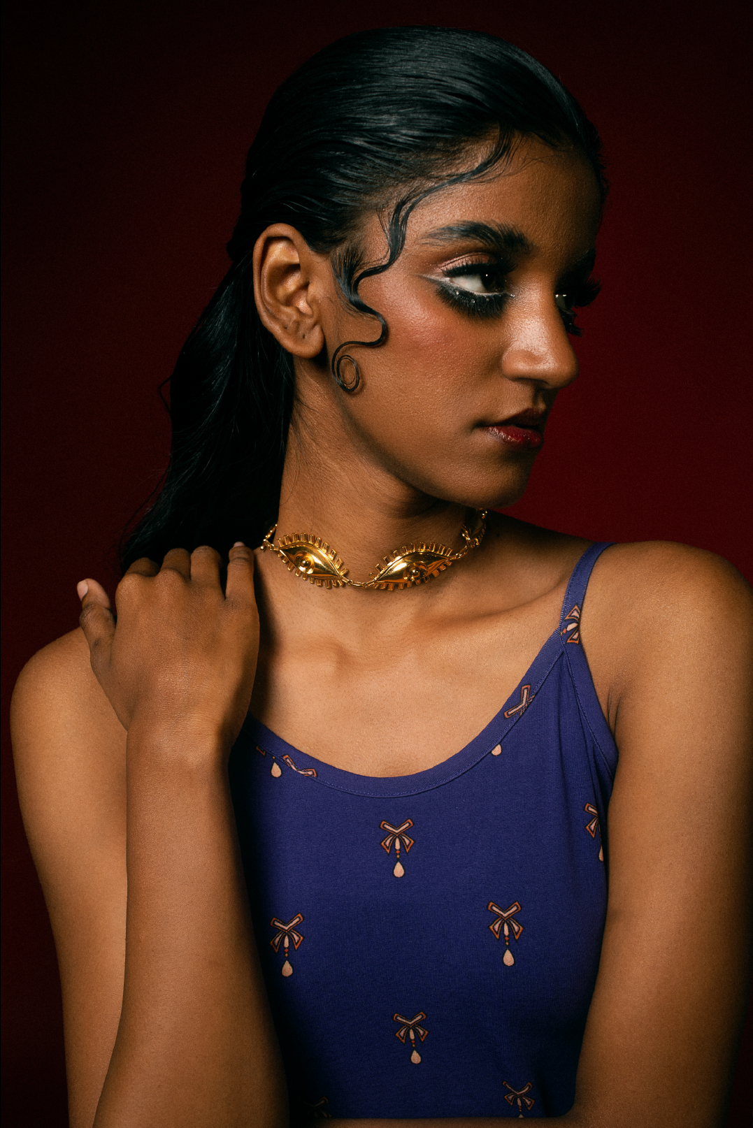 All Eyes on Me neckpiece