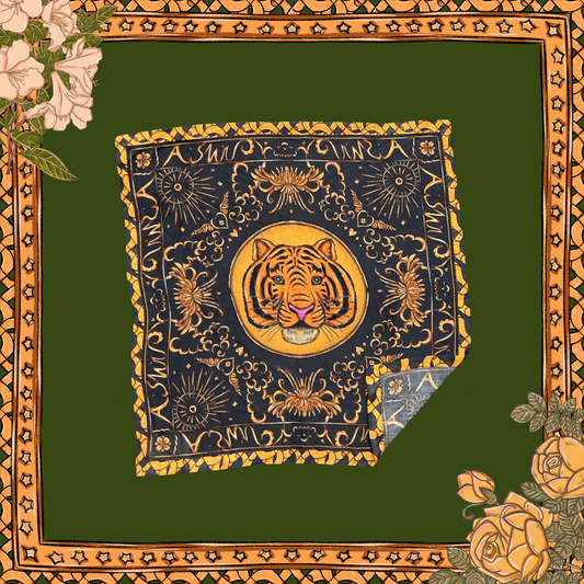 Tiger Petit Scarf in Black