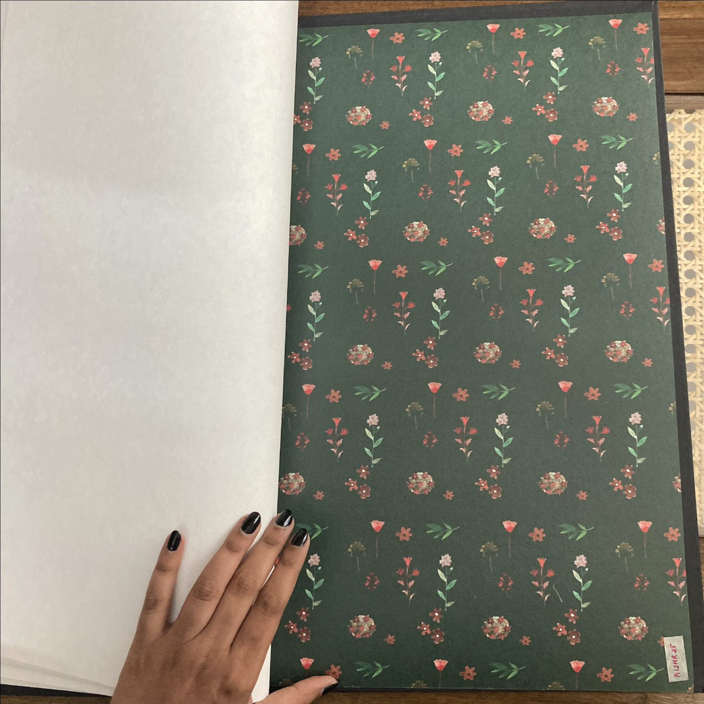 Green Flowers Wallpaper