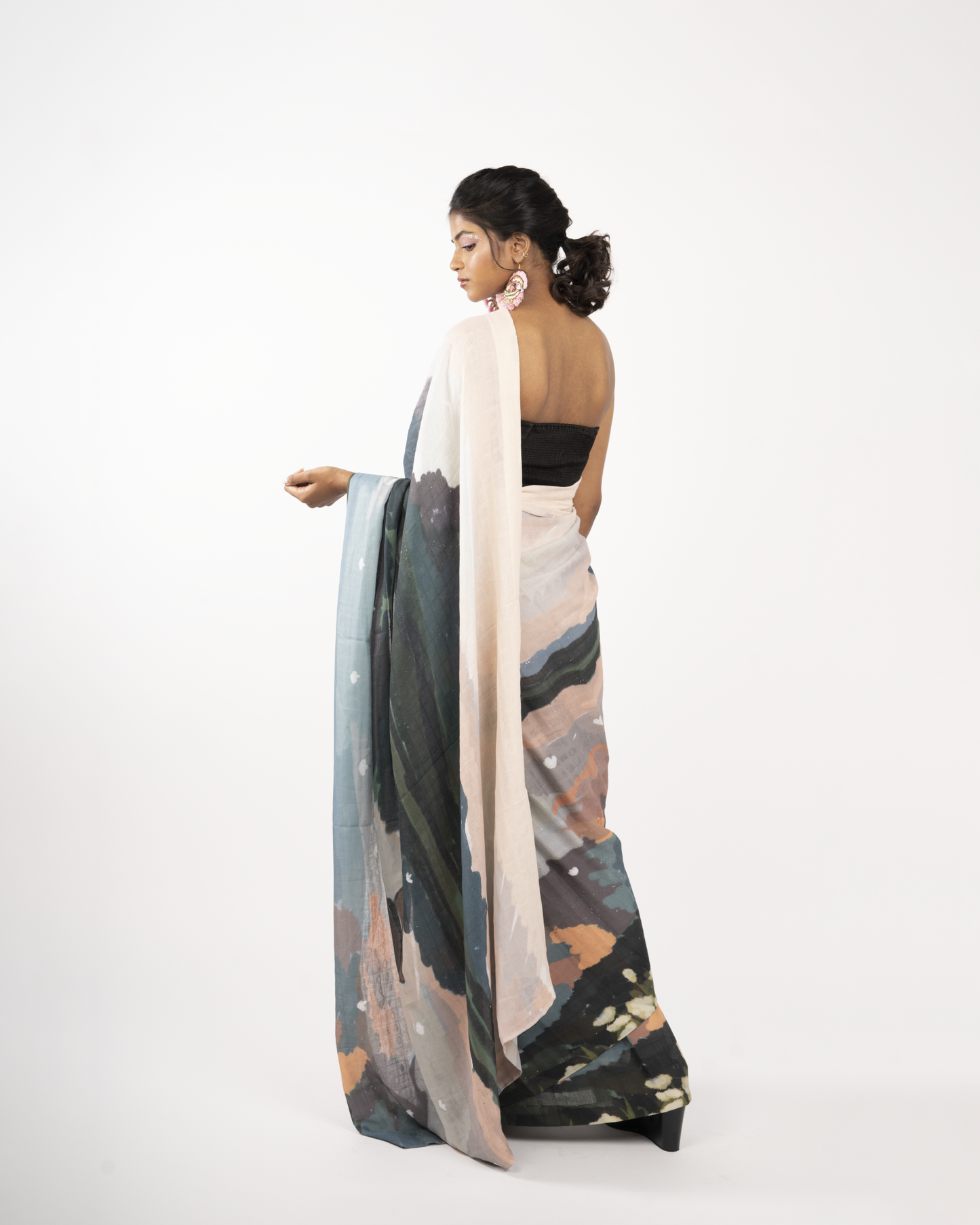 Boat Land Saree
