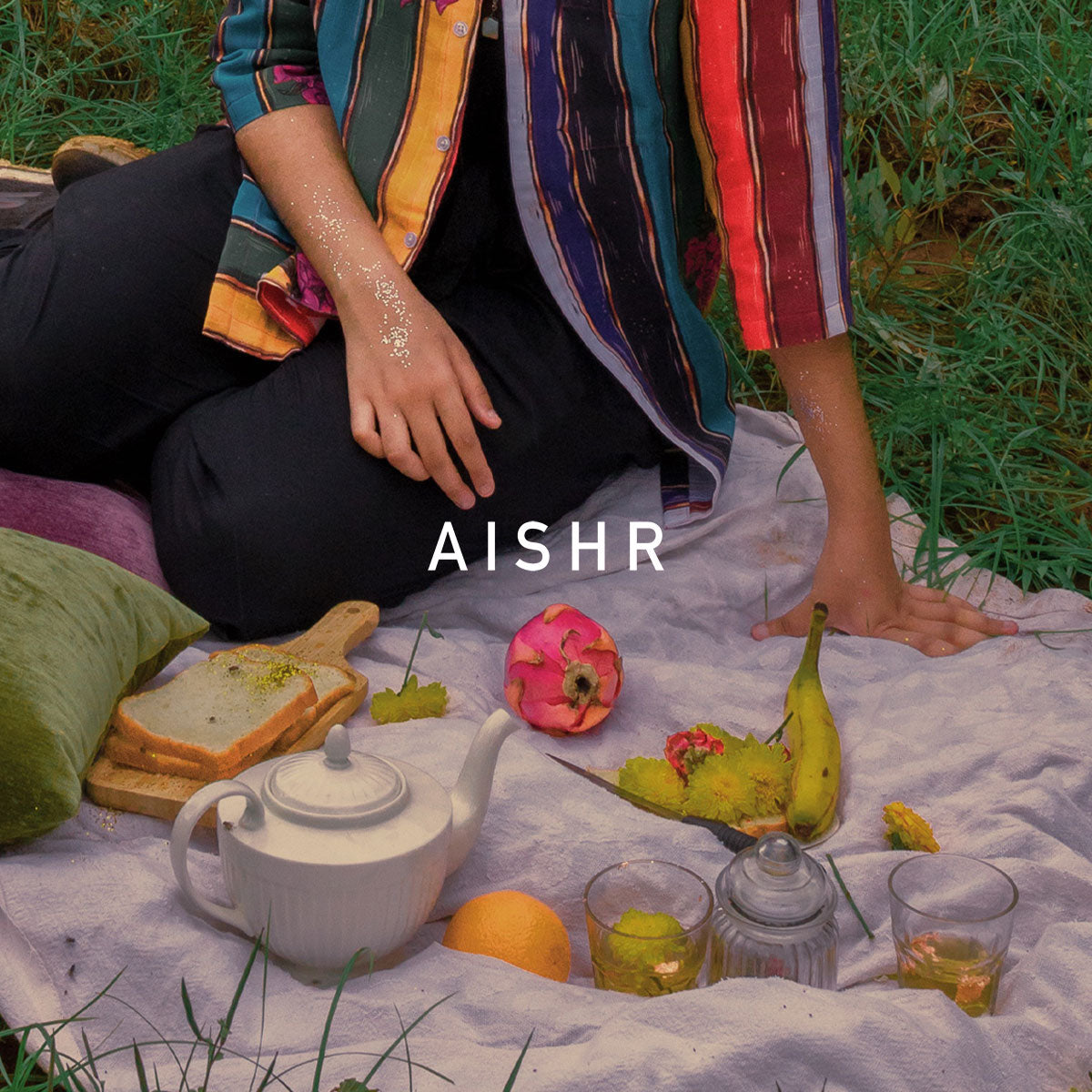 Love is Love - Unisex Shirt